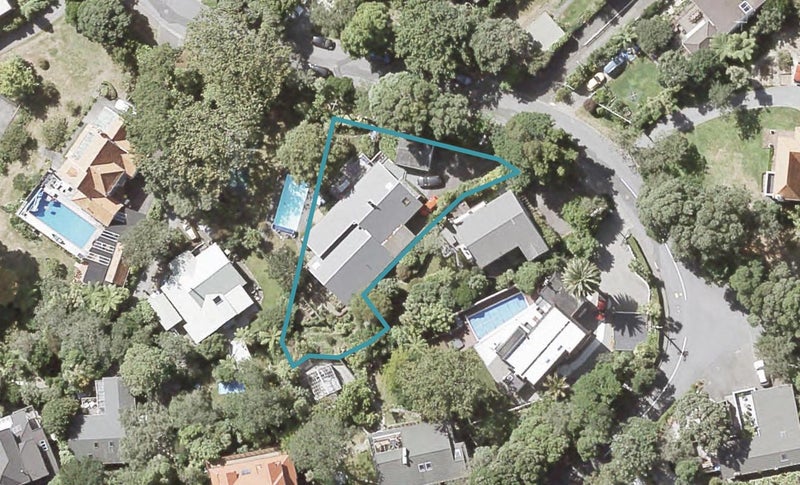 20 Walter Road, Lowry Bay, Lower Hutt - Carousel 1