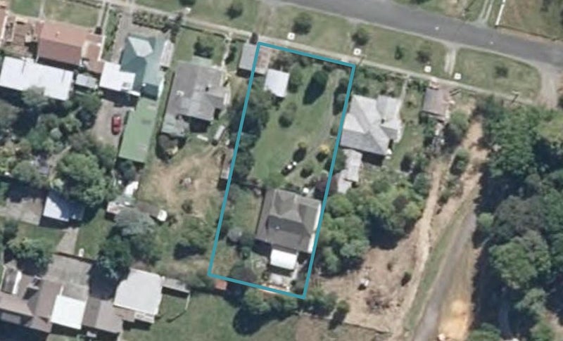 8 Rangatira Road, Hunterville - Carousel 1