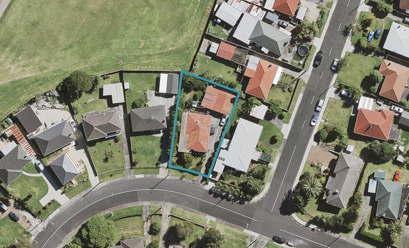 59 Smythe Road, Henderson, Auckland - Carousel 1
