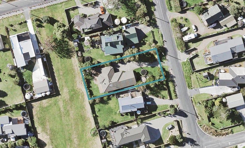 21 Cherrie Road, Beachlands, Auckland - Carousel 1