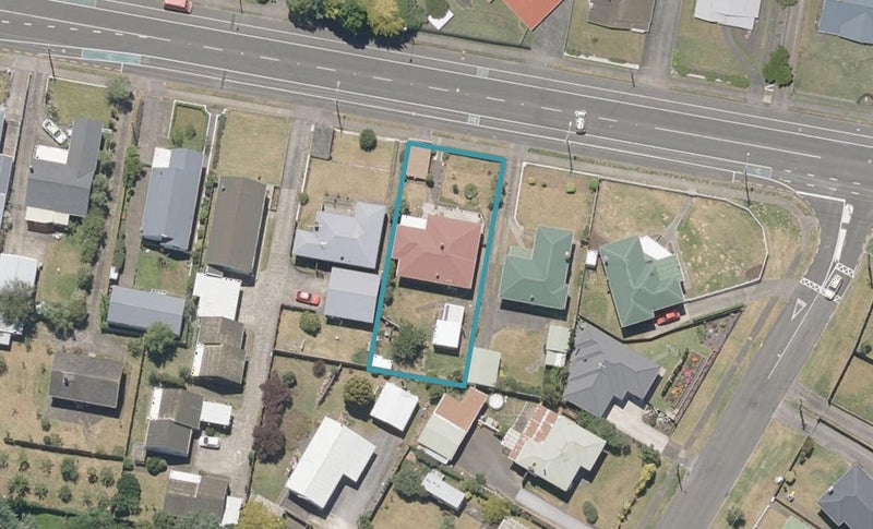 31 Fitzherbert Avenue, Springvale, Whanganui - Carousel 1