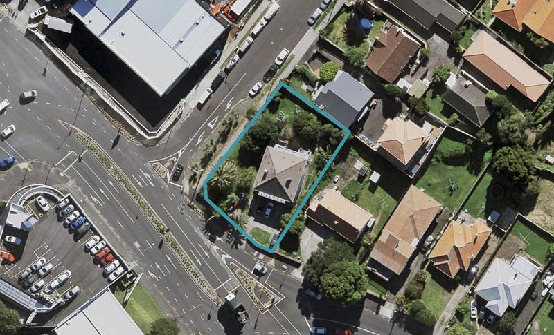2D Main Highway, Greenlane, Auckland - Carousel 1