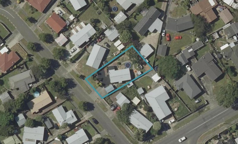 6 Newton Place, Westbrook, Palmerston North - Carousel 1