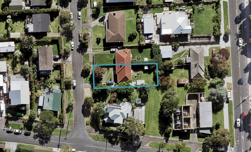 26 Donegal Street, Avondale, Auckland - Carousel 1