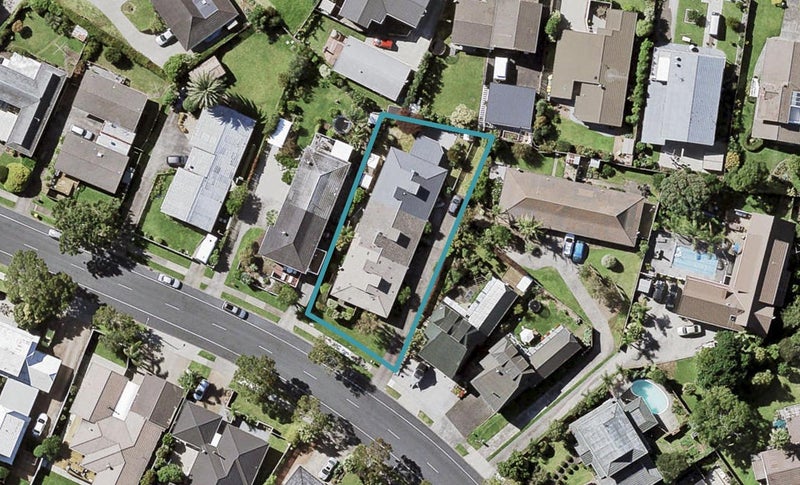 1/11 Bramley Drive, Farm Cove, Auckland - Carousel 1