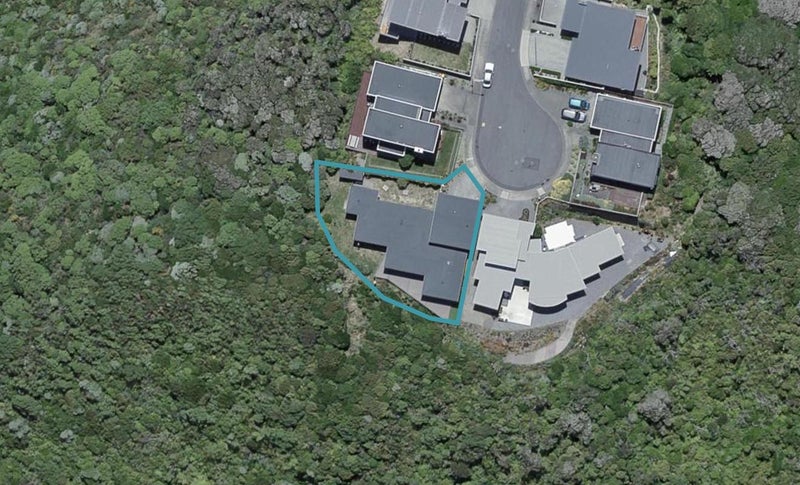 26 Cromwell Point, Newlands, Wellington - Carousel 1