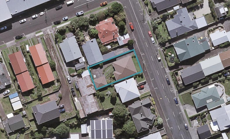 22 Watson Street, Strandon, New Plymouth - Carousel 1