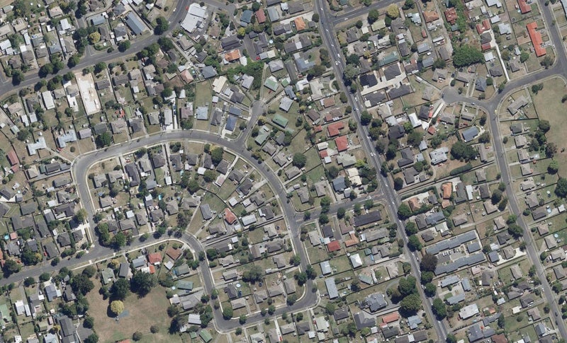2/41 Yeats Crescent, Fairfield, Hamilton - Carousel 1