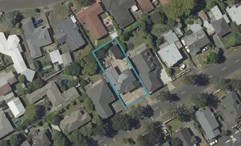 9 Winston Avenue, Hokowhitu, Palmerston North - Carousel 1