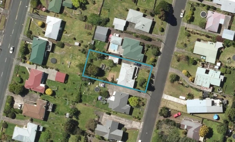 7 Tuhangi Street, Kamo, Whangarei - Carousel 1