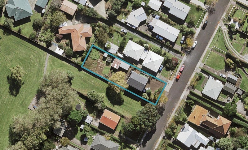 29 Sullivan Avenue, Mangere Bridge, Auckland - Carousel 1