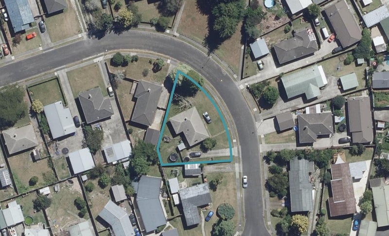 24 Aspiring Crescent, Chartwell, Hamilton - Carousel 1