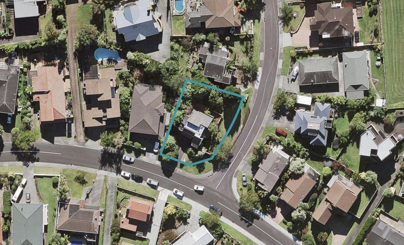 88 Manhattan Heights, Glendene, Auckland - Carousel 1