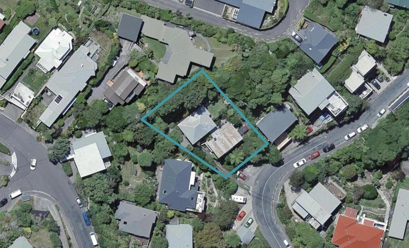 4/12 Norna Crescent, Kelburn, Wellington - Carousel 1
