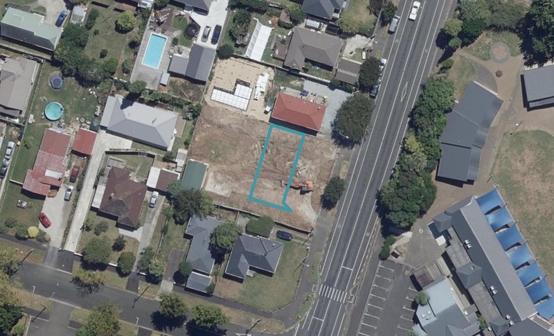 2/152 Rifle Range Road, Dinsdale, Hamilton - Carousel 1