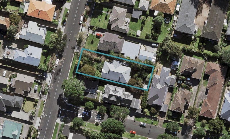 128 The Drive, Epsom, Auckland - Carousel 1