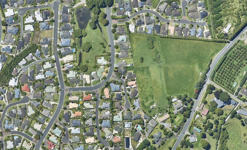 1 Barnsley Close, Bethlehem, Tauranga - Carousel 1