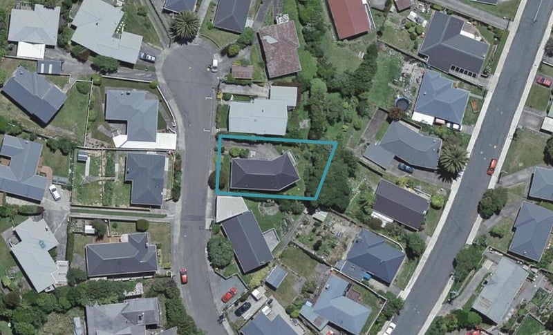 6 Diane Grove, Paparangi, Wellington - Carousel 1