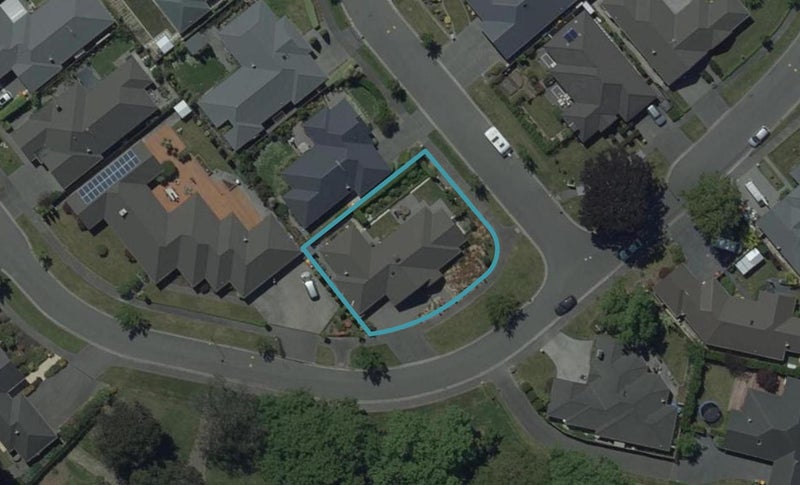 13 John Campbell Crescent, Hillmorton, Christchurch - Carousel 1