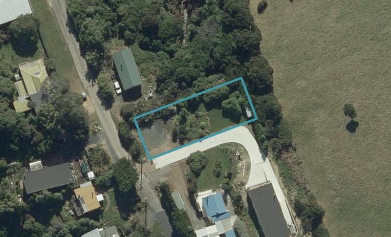 67 Oxley Crescent, Broad Bay, Dunedin - Carousel 1
