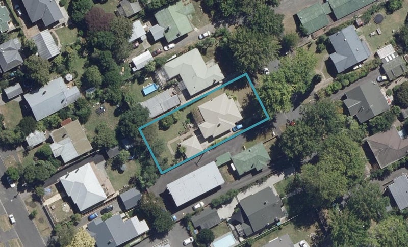 17 Kitchener Street, Claudelands, Hamilton - Carousel 1