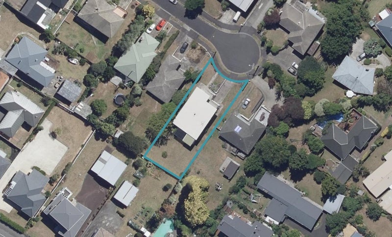 10 Corbett Avenue, Hillcrest, Hamilton - Carousel 1