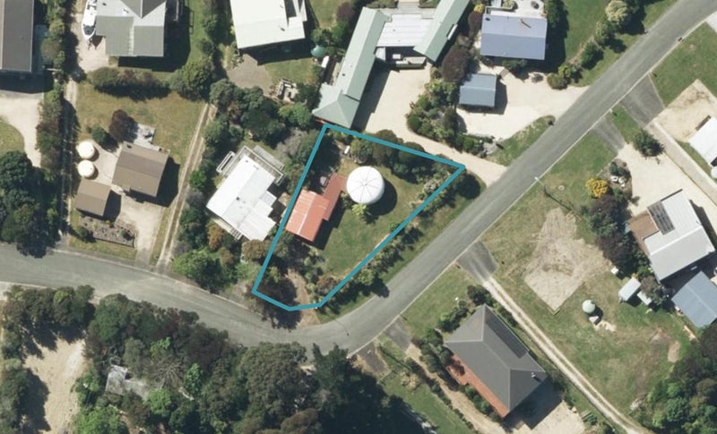 44 Selwyn Street, Pohara - Carousel 1
