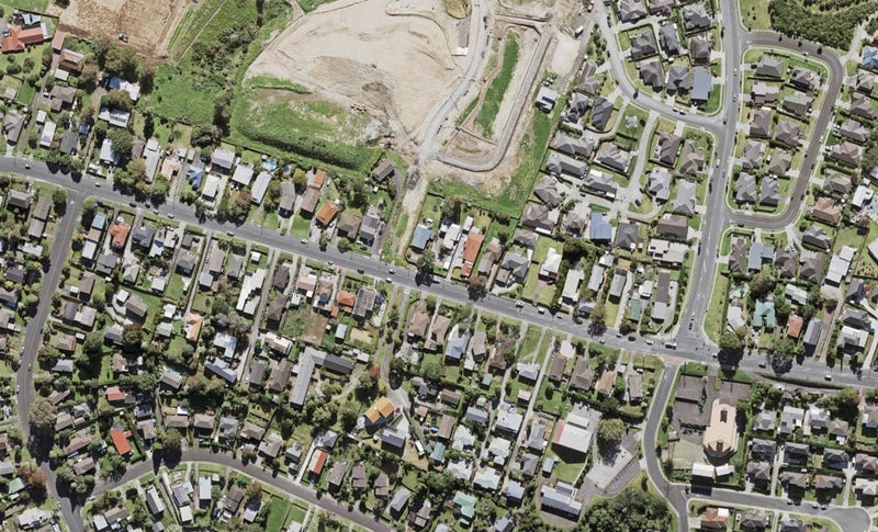 1/80 Royal Road, Massey, Auckland - Carousel 1