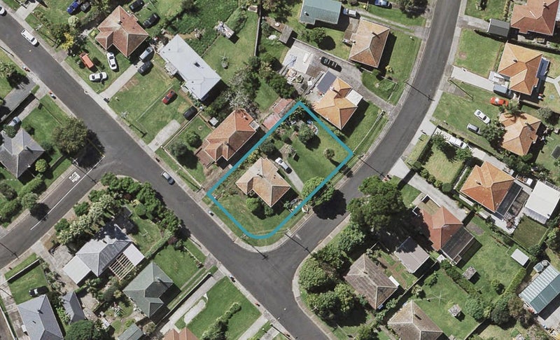 27 Alamein Road, Panmure, Auckland - Carousel 1