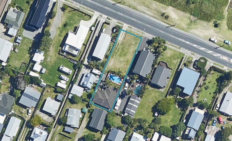 980 Papamoa Beach Road, Papamoa Beach, Papamoa - Carousel 1