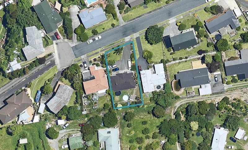 18 Lebanon Street, Judea, Tauranga - Carousel 1