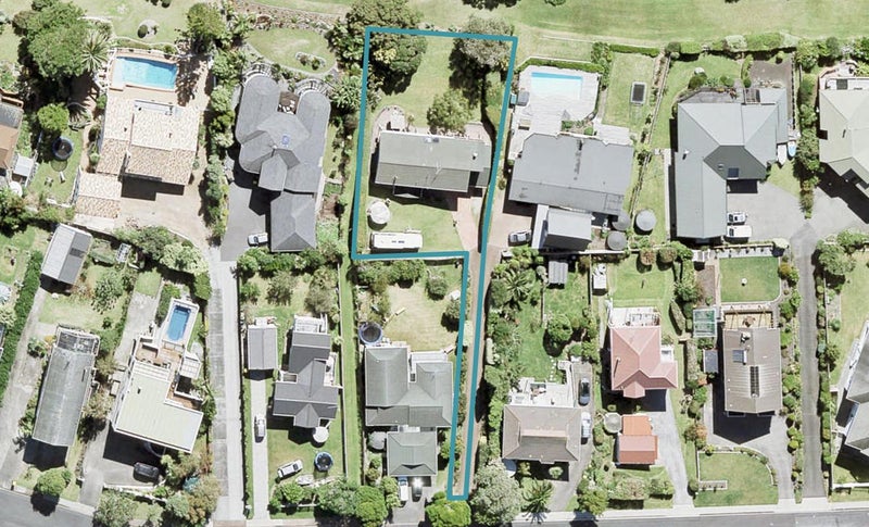 136 Pacific Parade, Army Bay, Whangaparaoa - Carousel 1