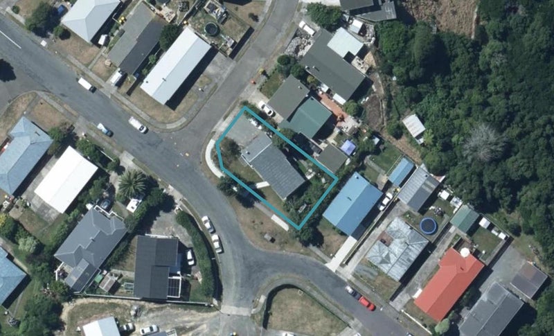 55 Ernest Street, Ranui, Porirua - Carousel 1