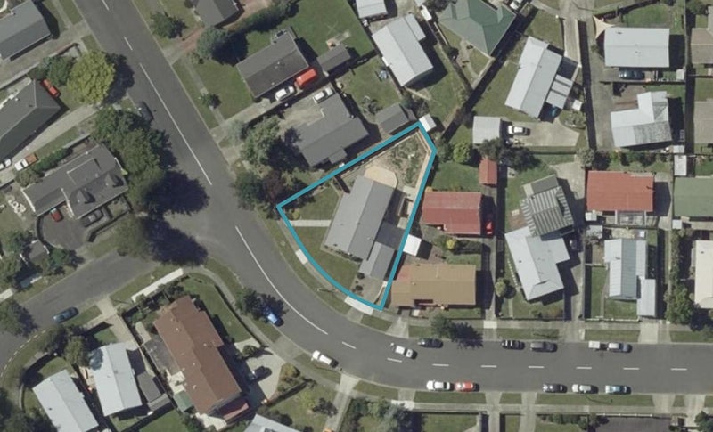 29 Peter Hall Drive, Kelvin Grove, Palmerston North - Carousel 1