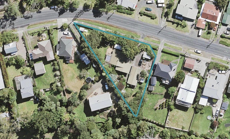 44 Mcentee Road, Waitakere, Auckland - Carousel 1