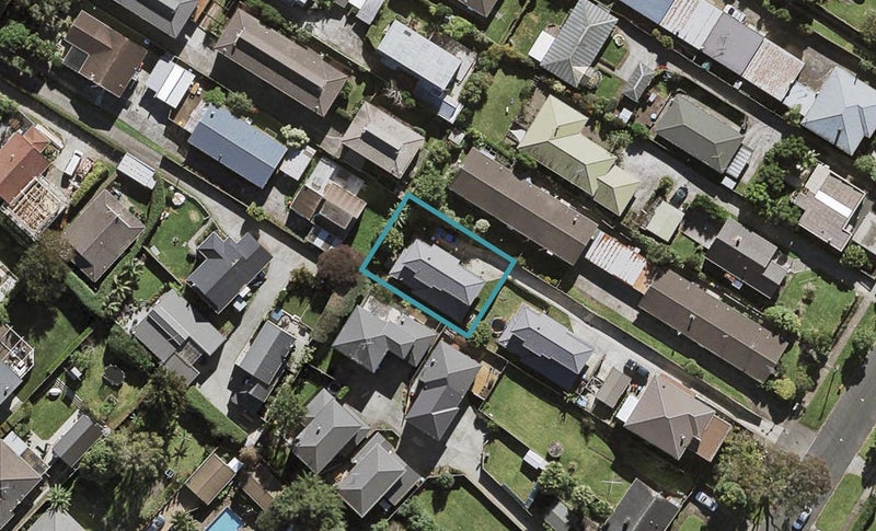 70B Paihia Road, One Tree Hill, Auckland - Carousel 1