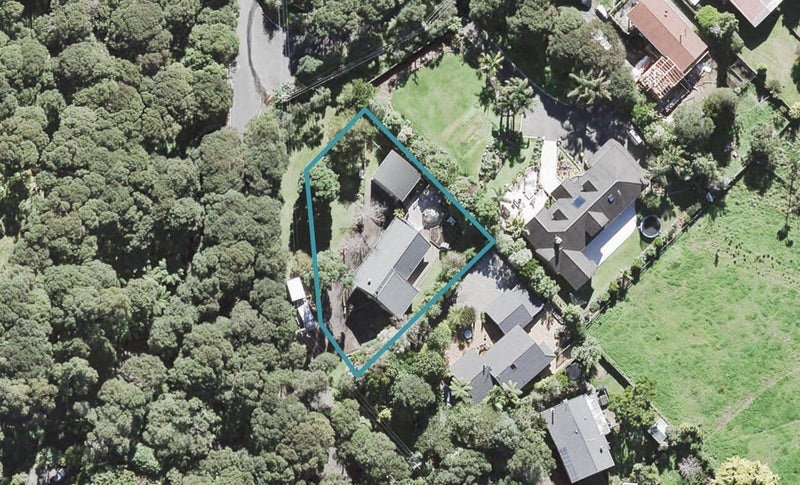 78 Grassmere Road, Henderson Valley, Auckland - Carousel 1