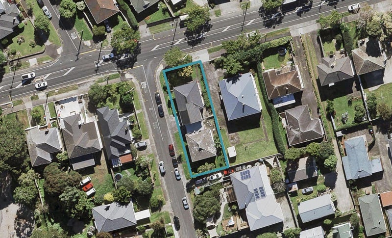 1/48 Owairaka Avenue, Owairaka, Auckland - Carousel 1