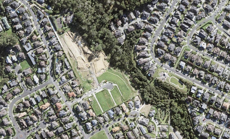 4 Countryside Way, Fairview Heights, Auckland - Carousel 1
