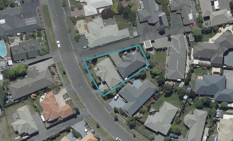 2/14 Orlando Crescent, Waimairi Beach, Christchurch - Carousel 1