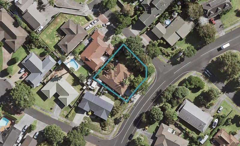 97 Walter Strevens Drive, Conifer Grove, Takanini - Carousel 1
