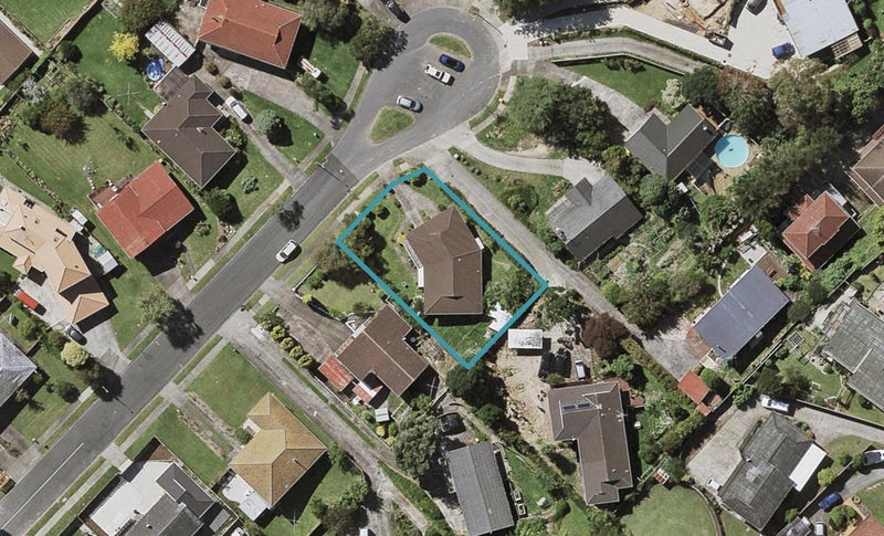12 Chevis Place, Pakuranga, Auckland - Carousel 1