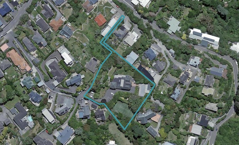 7 Clive Road, Khandallah, Wellington - Carousel 1