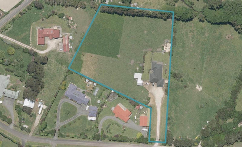 5 Onetere Drive, Whanganui Airport, Whanganui - Carousel 1