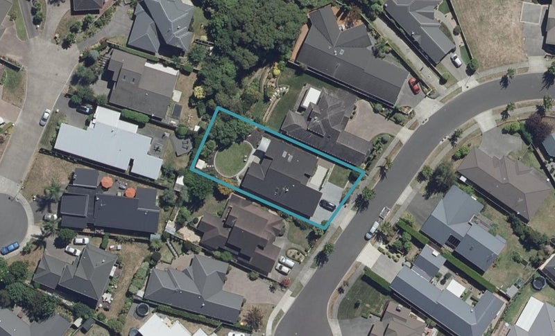 32 Winslow Court, Huntington, Hamilton - Carousel 1
