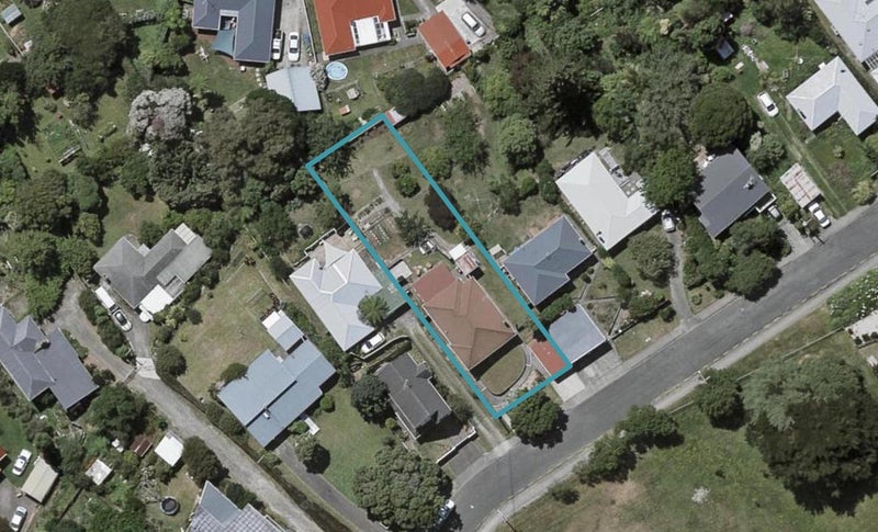 51 Aorangi Road, Paraparaumu - Carousel 1