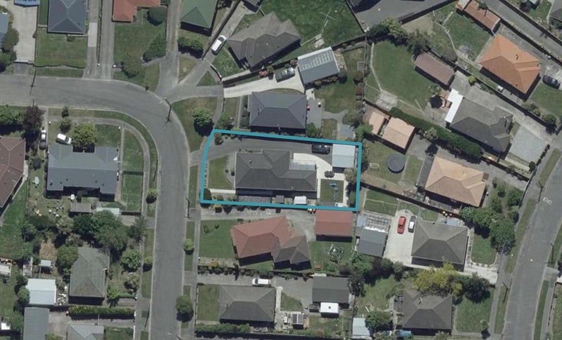 22 Ealing Street, Redwood, Christchurch - Carousel 1