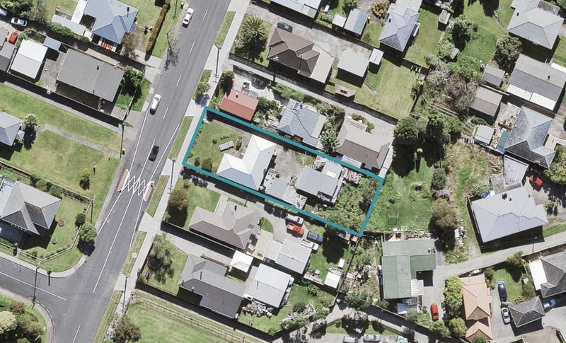 13 Archibald Road, Kelston, Auckland - Carousel 1