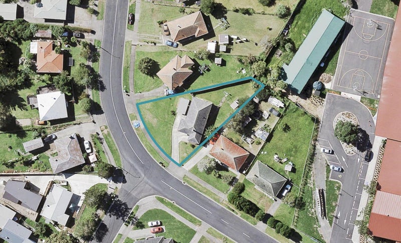 22 Farringdon Street, Glen Innes, Auckland - Carousel 1