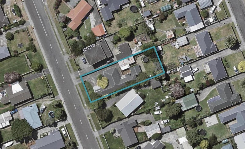 17 Mazengarb Road, Paraparaumu Beach, Paraparaumu - Carousel 1